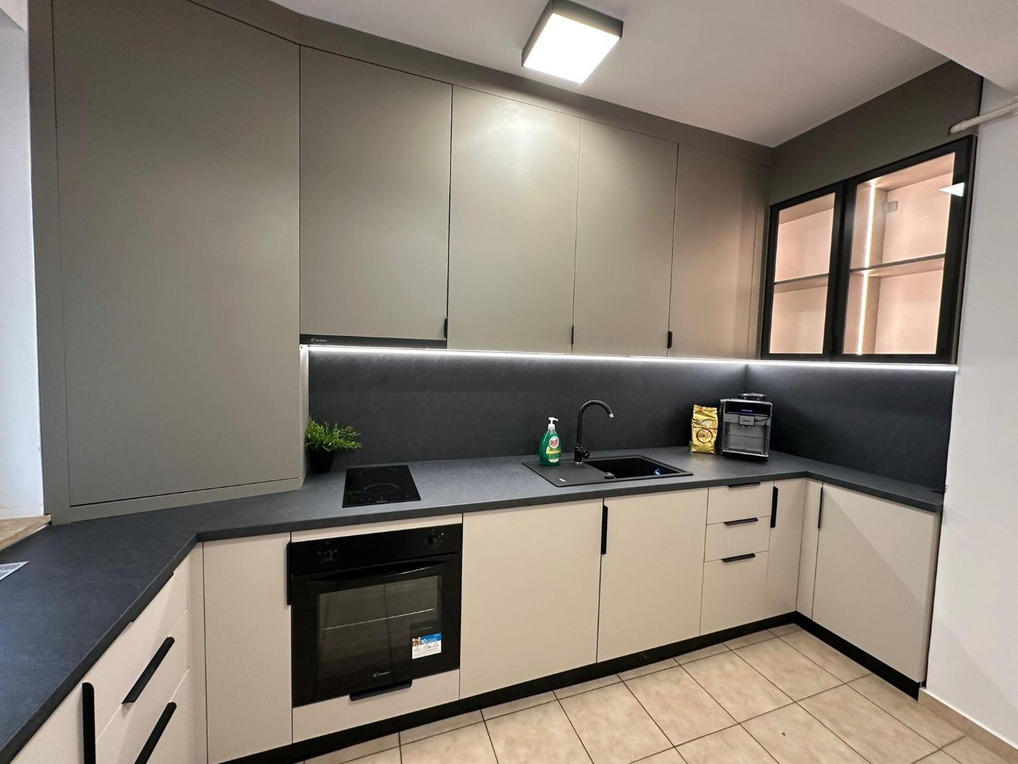 Centru Unirii Luxury Vip Palmier Apartament 2 Camere Cu Terasa Exterioara Amenajata ! Parcare Subterana Privata Climatizata Si Supravegheata Video Dar Doar Cu Rezervare In Limita Locurilor Disponibile !Proprietate In Regim Hoteliep - Nu Are Bucatarie 부쿠레슈티 외부 사진